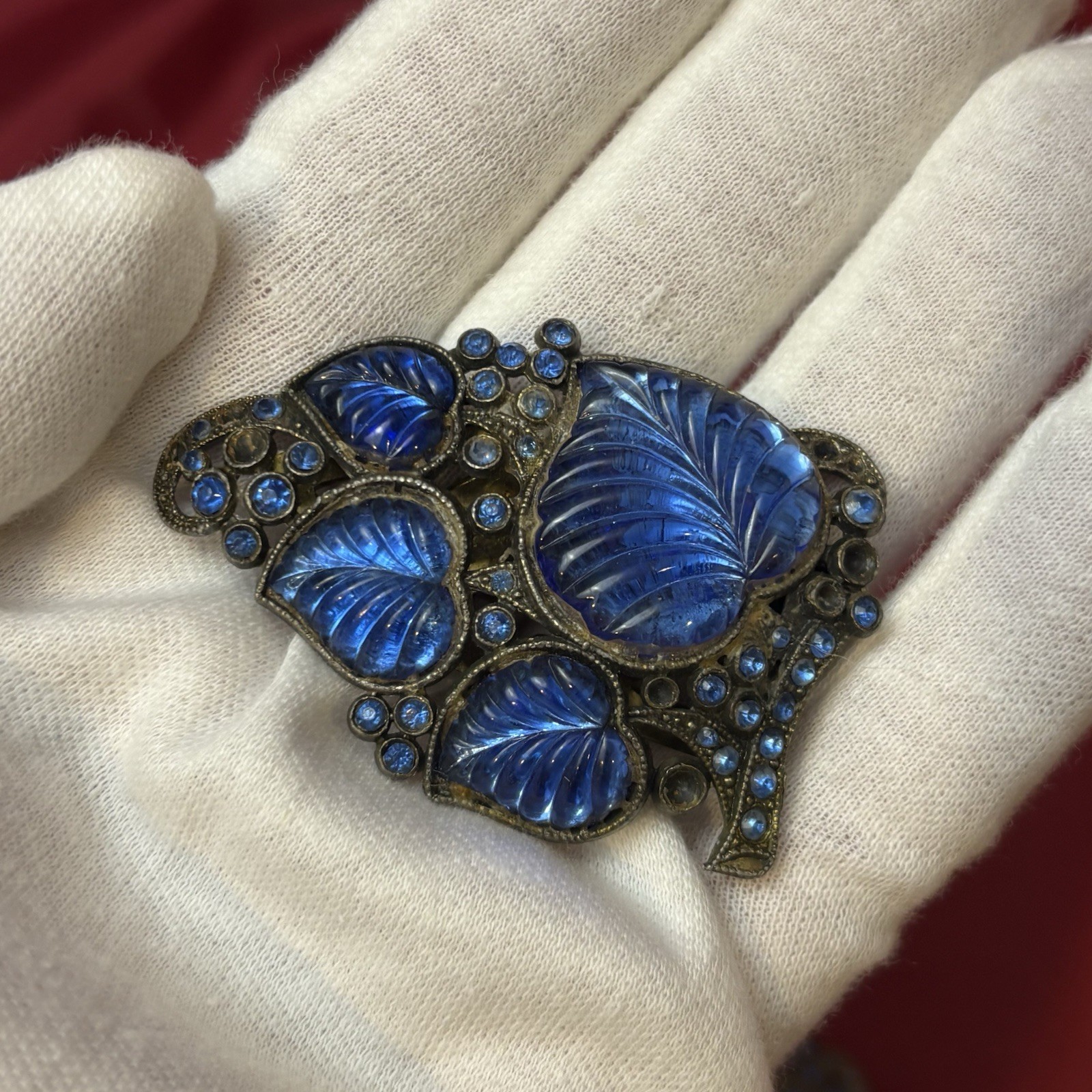 Rare Little Nemo Blue Carved Glass Leaf Fur Clip Brooch Duo *