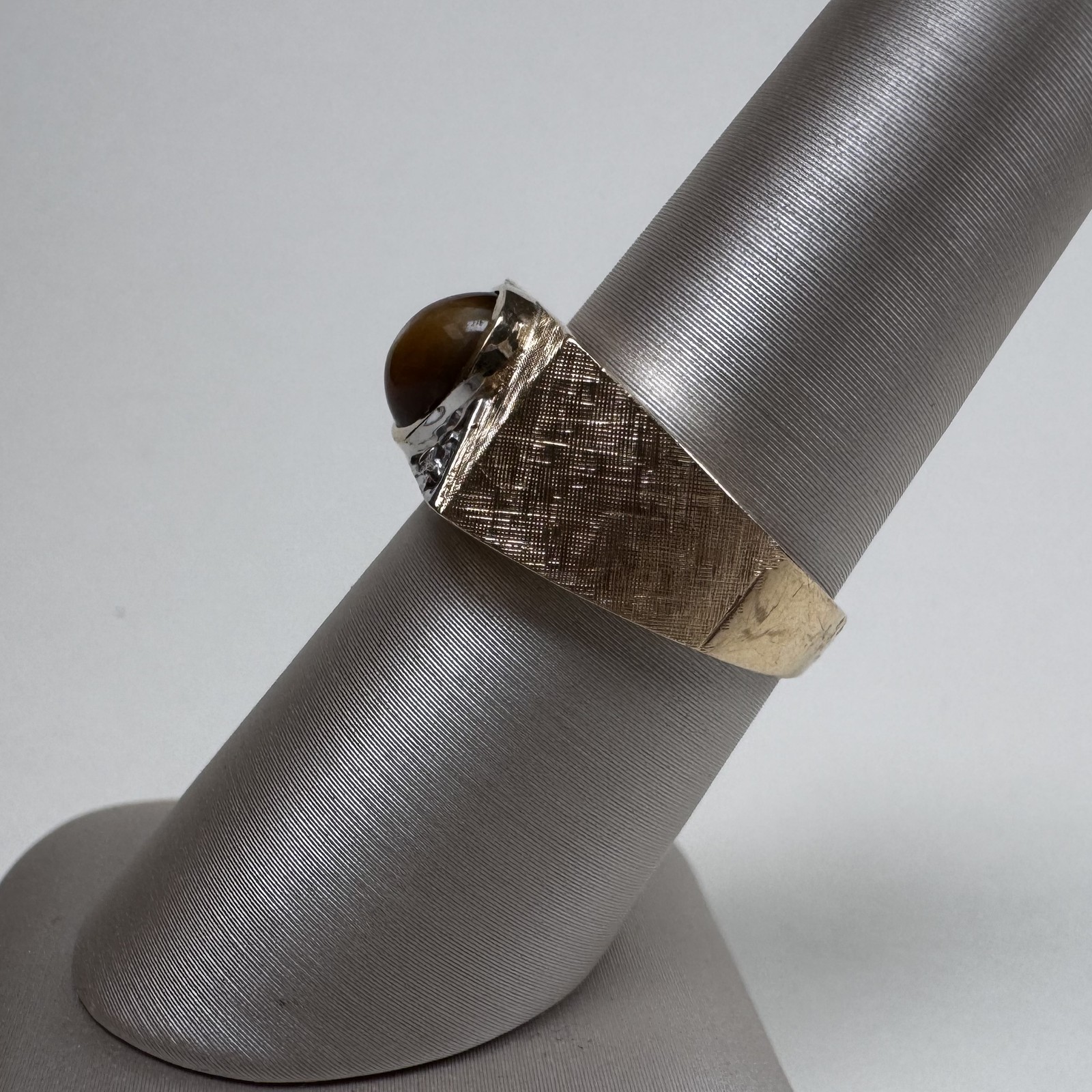 10K Tiger’s Eye-Diamond Unisex Ring, Florentine Finish Yellow Gold, Estate Band