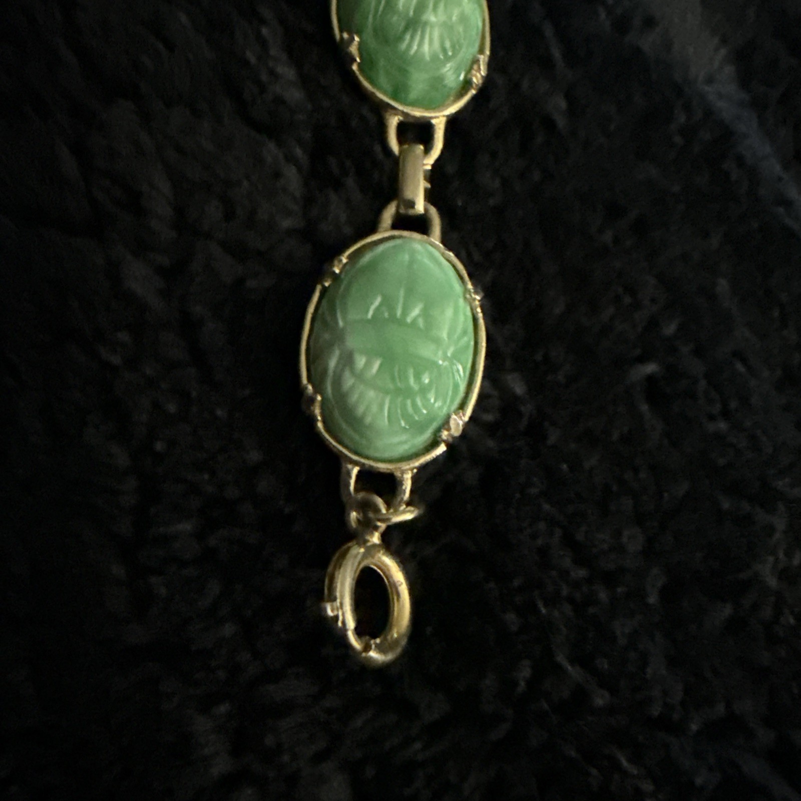 Vintage Faux Jade Scarab Oval Bracelet Gold Tone Green Bezel Set 5 Gemstones