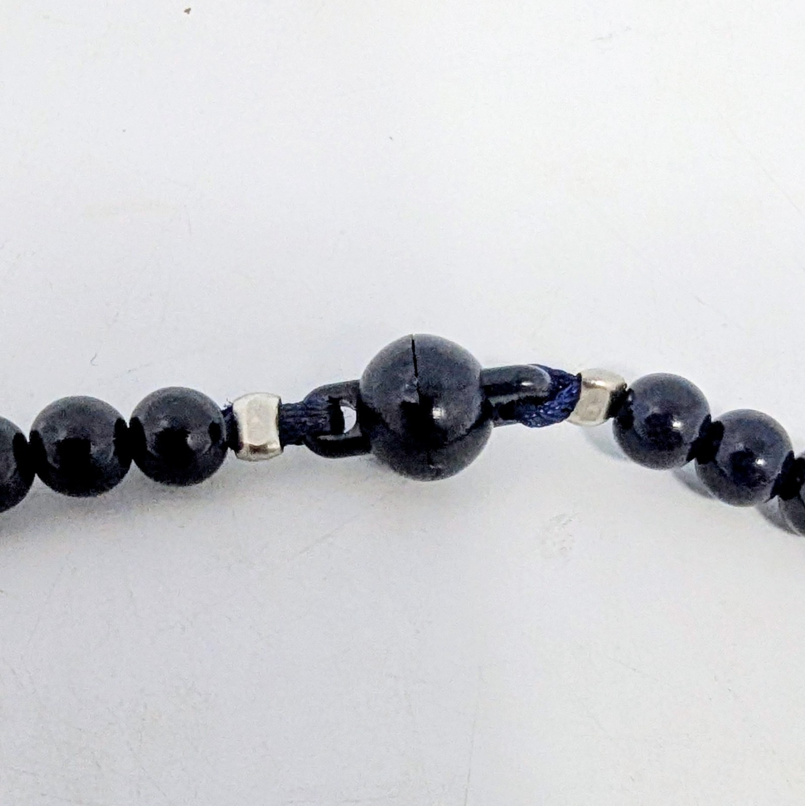 Vintage Retro Chunky Lucite Beaded Yellow Black & White Beads 20″