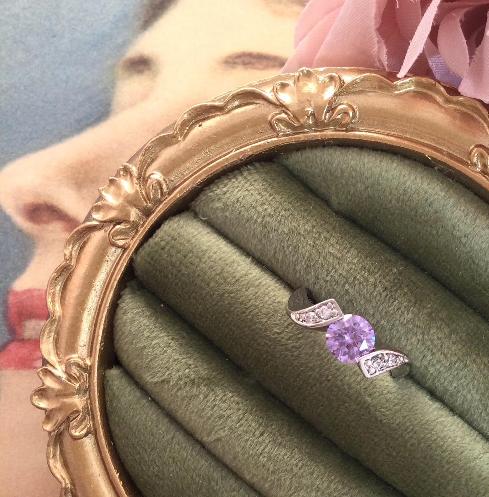 Vintage Jewellery Gold Ring Amethyst and White Sapphires Antique Deco Jewelry