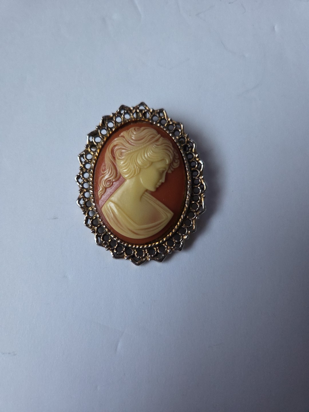 Vintage Victorian Shell Cameo Brooch-GORGEOUS