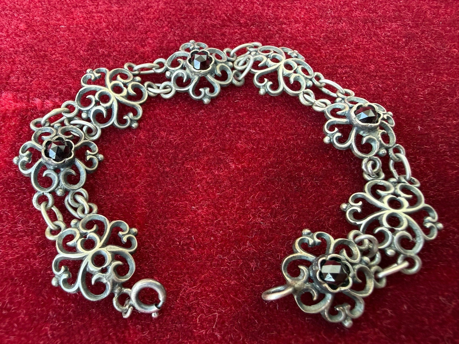 Antique Silver&Pyrope Garnets Rose-cut Filig.Armband Bracelet Jugendstil Austria