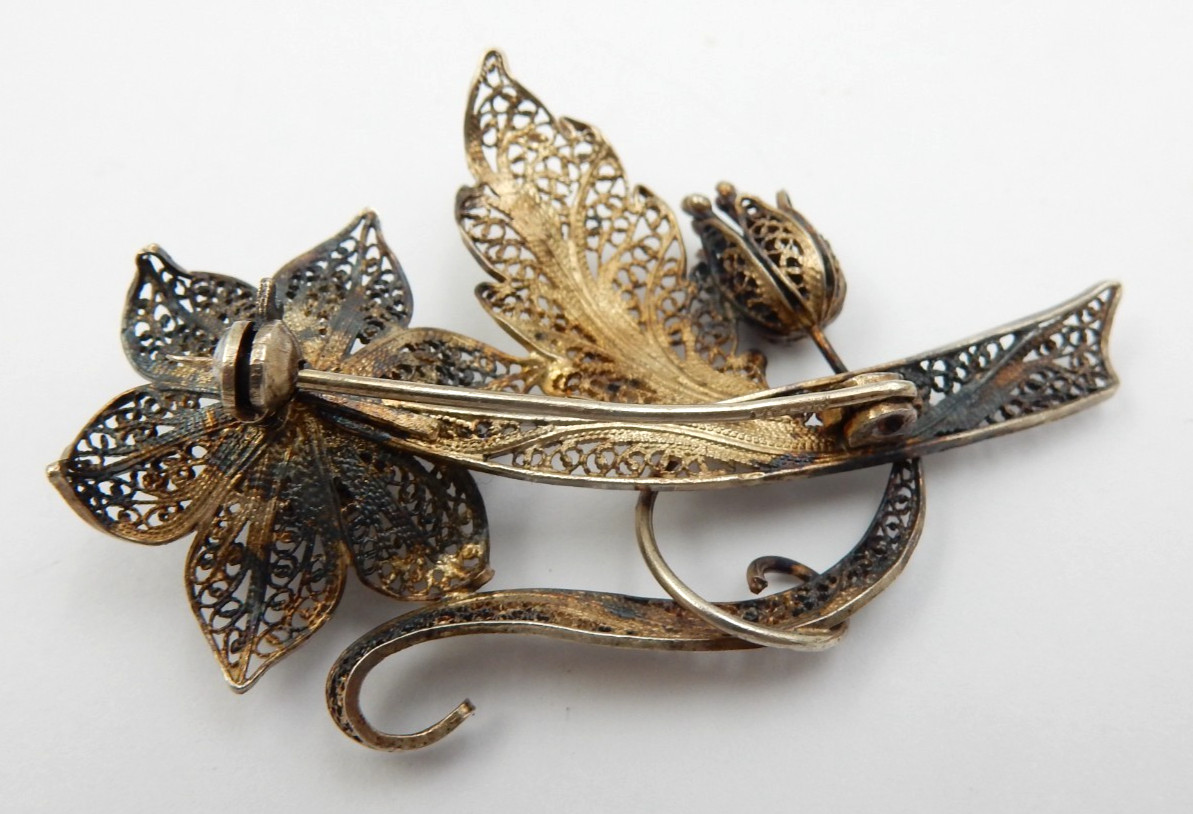 ANTIQUE VICTORIAN ERA FANCY STERLING SILVER FILIGREE FLOWER BROOCH PIN 7.3 GRAMS