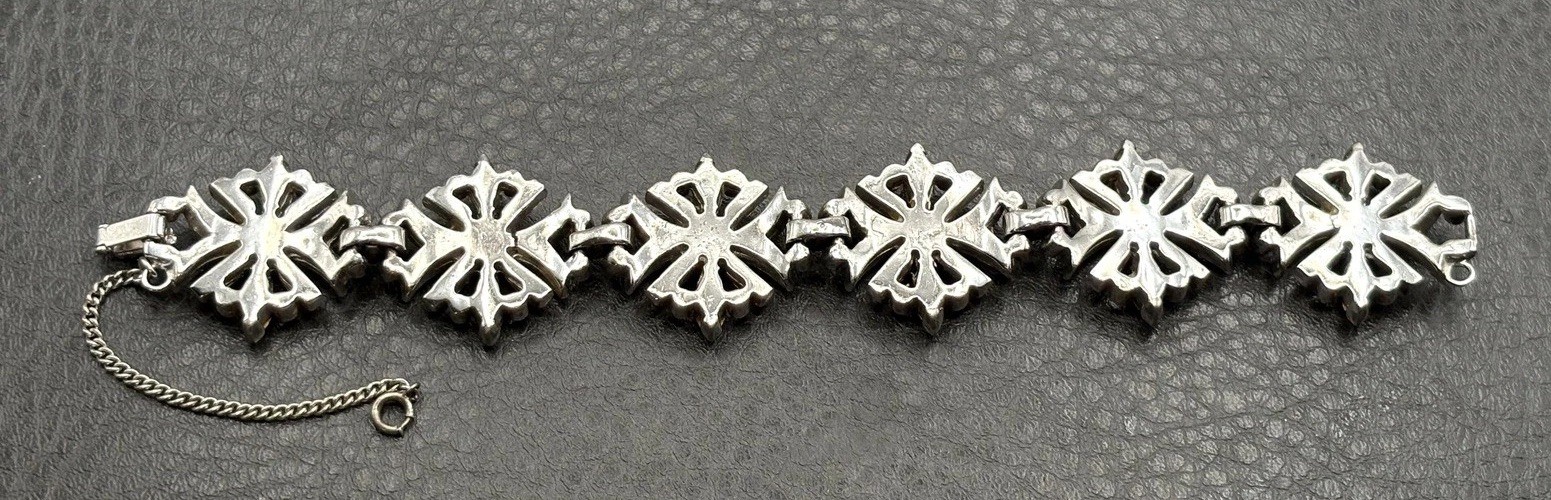 Vintage HIGH END Silver Tone Rhinestone Statement Bracelet Safety Chain READ