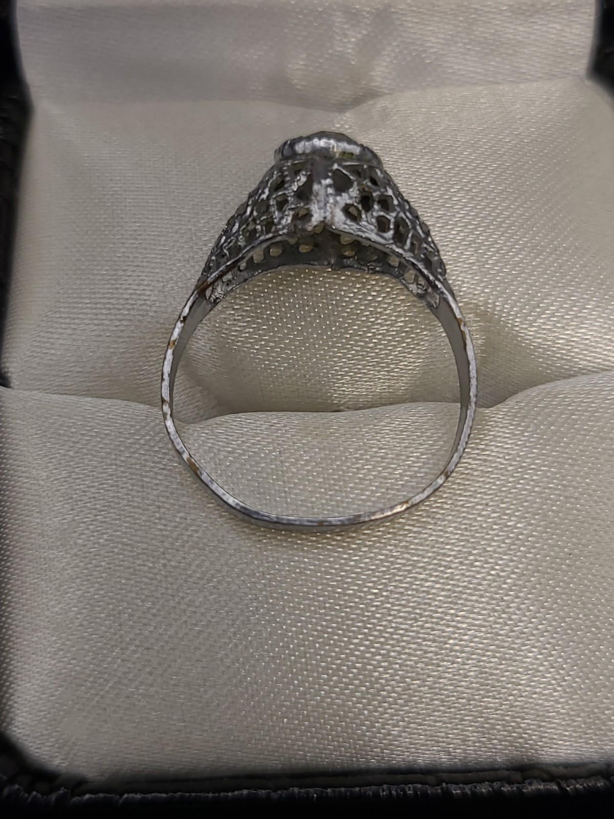 Antique / Vintage Art Deco Filigree Ring Clear Glass Stone Size 6.5 Silver Tone