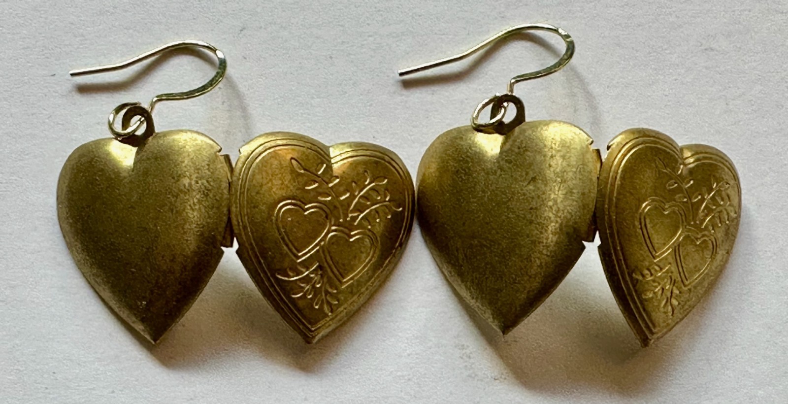 Vintage heart locket double heart etched design brass charm 1″ earrings