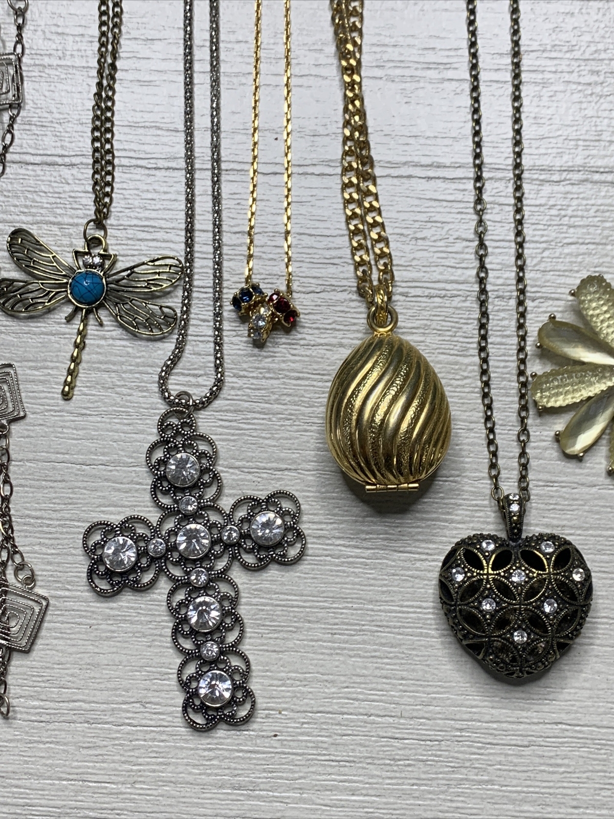 Vintage Quality Pendant Necklace Jewelry Lot Of 17 Variety Some Signed LB946