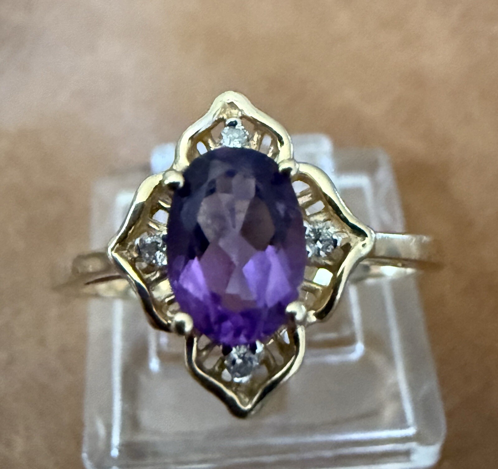 Vintage 14k Yellow Gold Amethyst With Diamond Accents Cocktail Ring Size 7.75