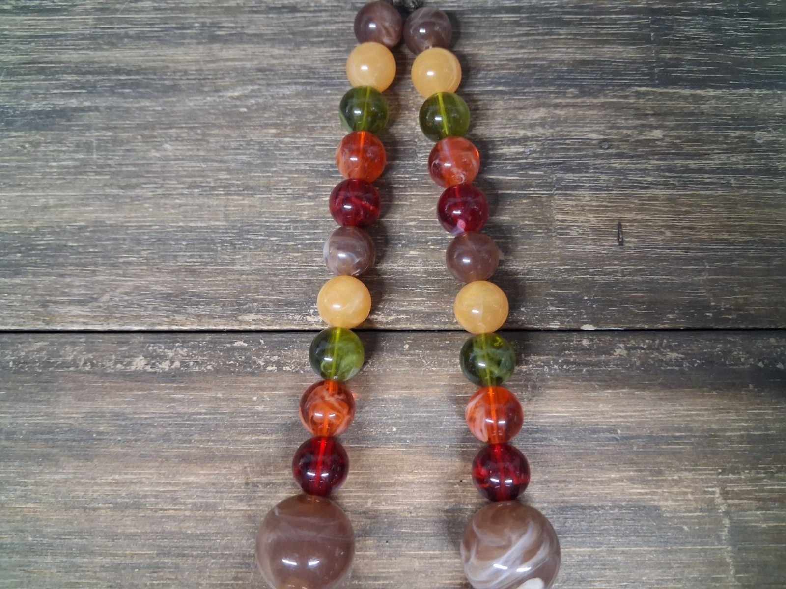 Vintage Beaded Necklace Yellow Brown Orange Magenta Marble Swirl Style