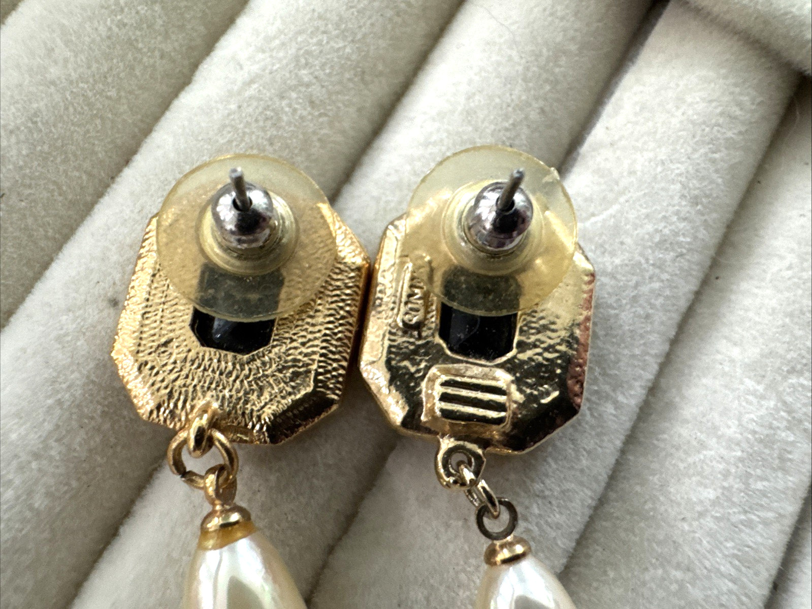 Lot 7 Pair Brutalist Earrings ROMAN Gold Vintage Movie Star Pearl 90s Anne Klein