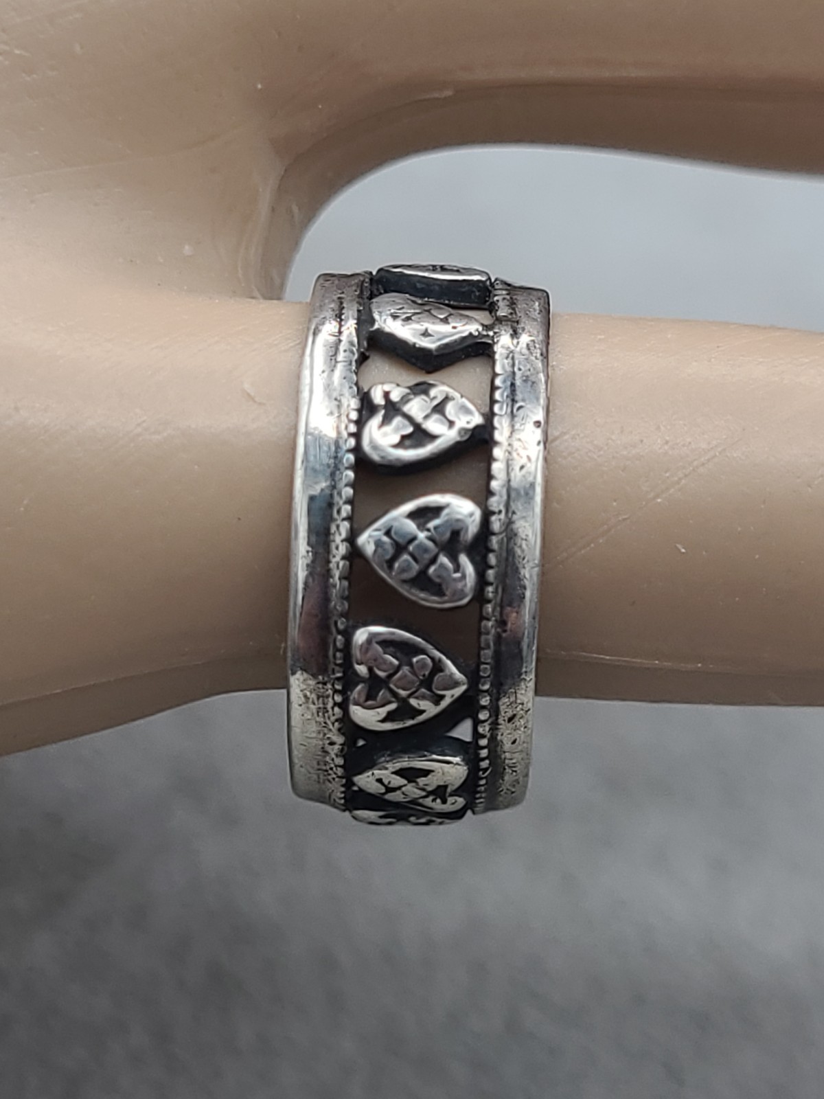 13 HEARTS OPEN WEAVE Vintage 925 Sterling Silver Band Ring Size 5.25 To 5.50