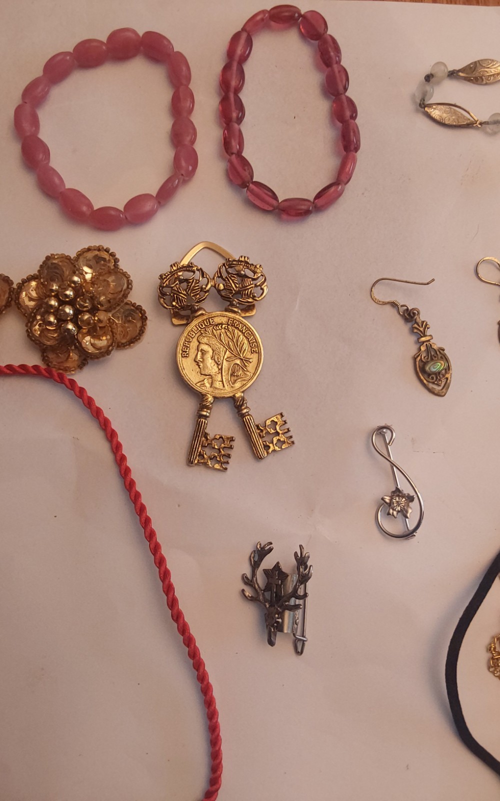 Costume Jewelry See Last 2 Pictures 4 Description Of Everything
