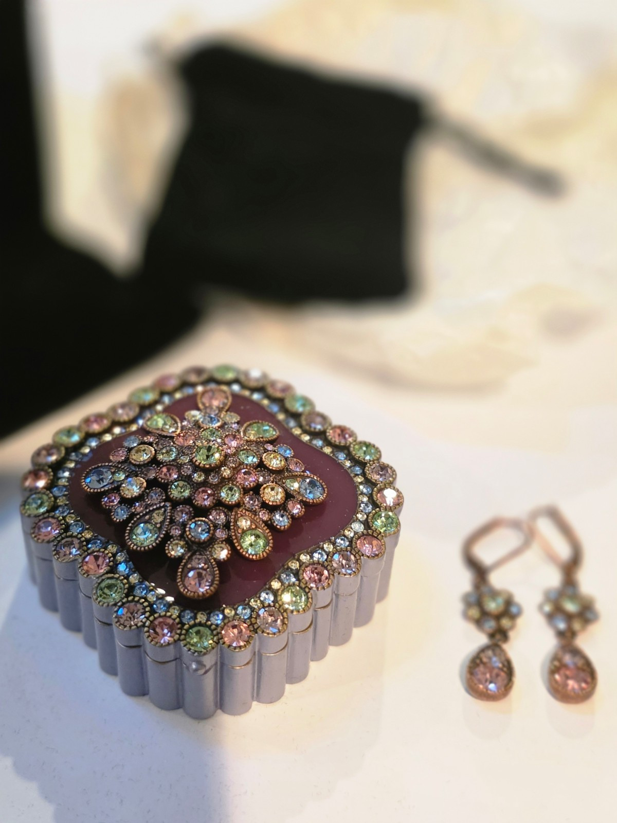 joan rivers jeweled secrets keepsake box Treasured Reverie brooch earrings pin
