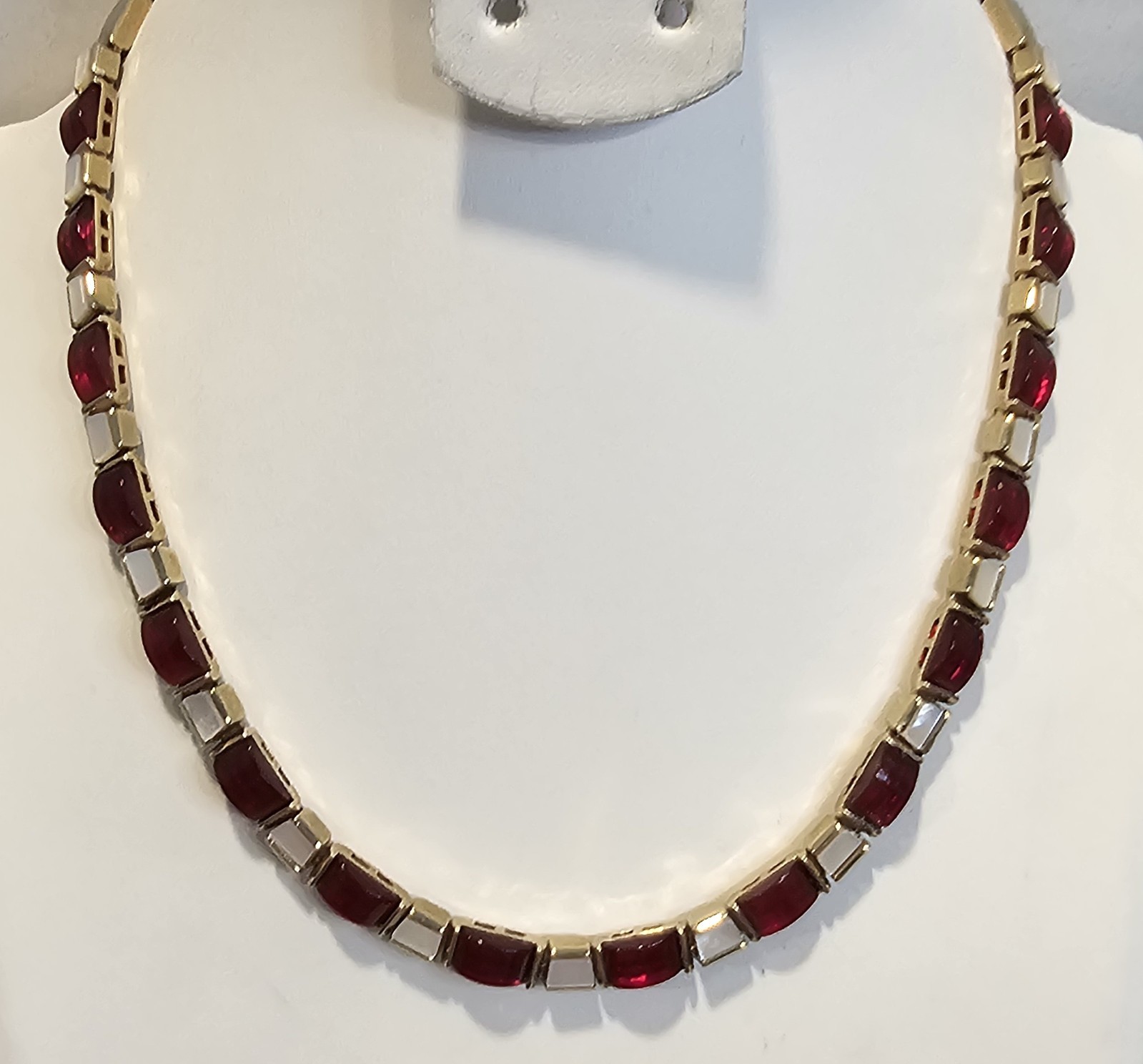 Monet red and white collar necklace mother of pearl gold tone