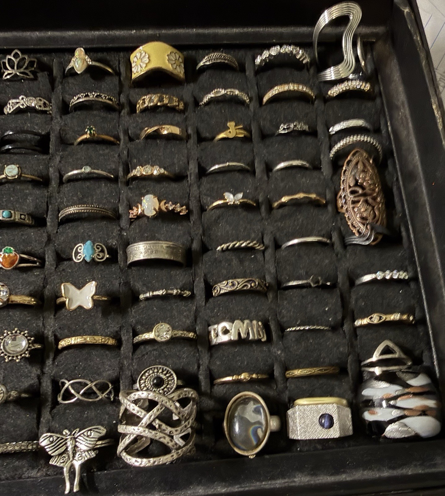 Rings 100 Piece Costume Jewelry Silver Gold Tone Lot Unsigned Variety Sizes