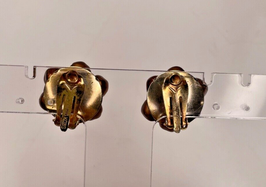 Vintage Copper/Bronze Color Cluster Bead Vintage Clip Earrings-Made in Hong Kong