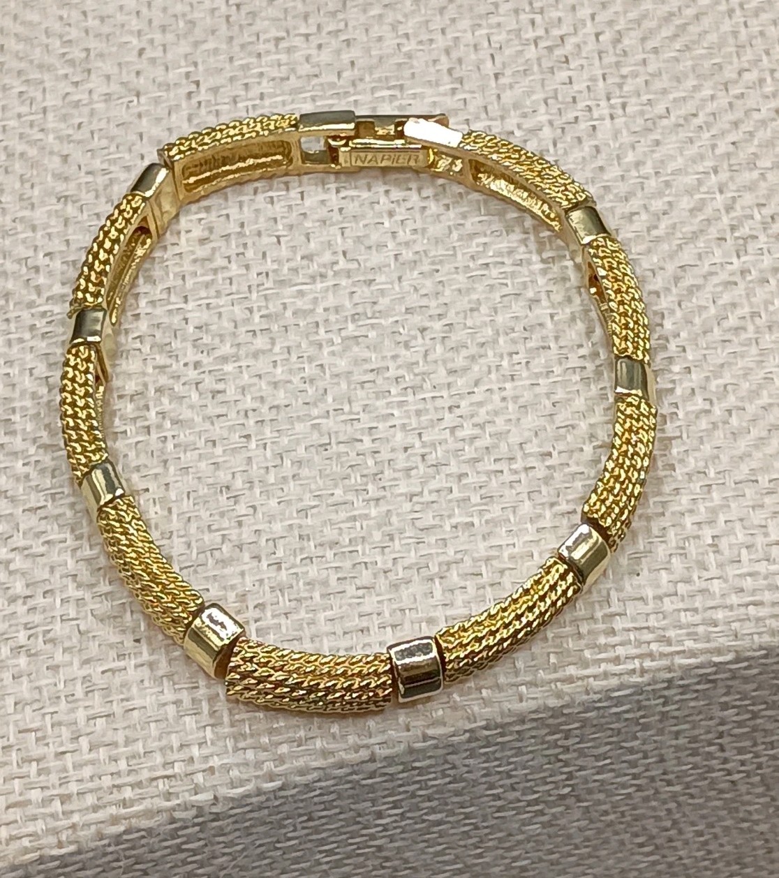 Vintage Napier Gold Tone Mesh Link Bracelet Size 6.75