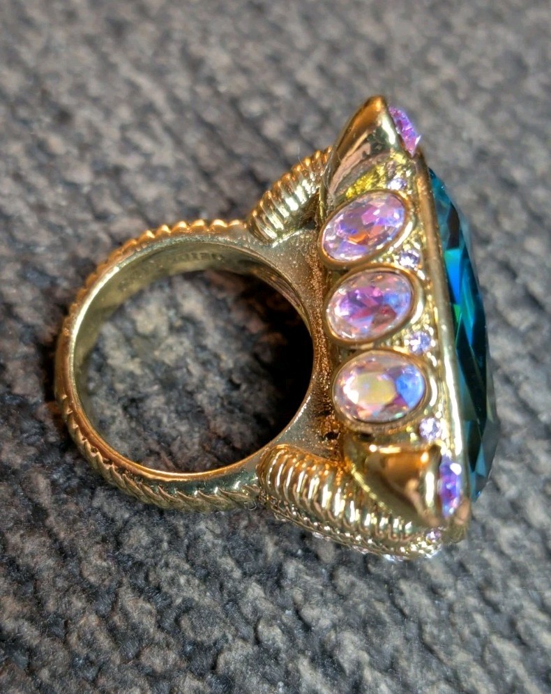 Heidi Daus Bright Turquoise Statement Ring Size 7Signed,