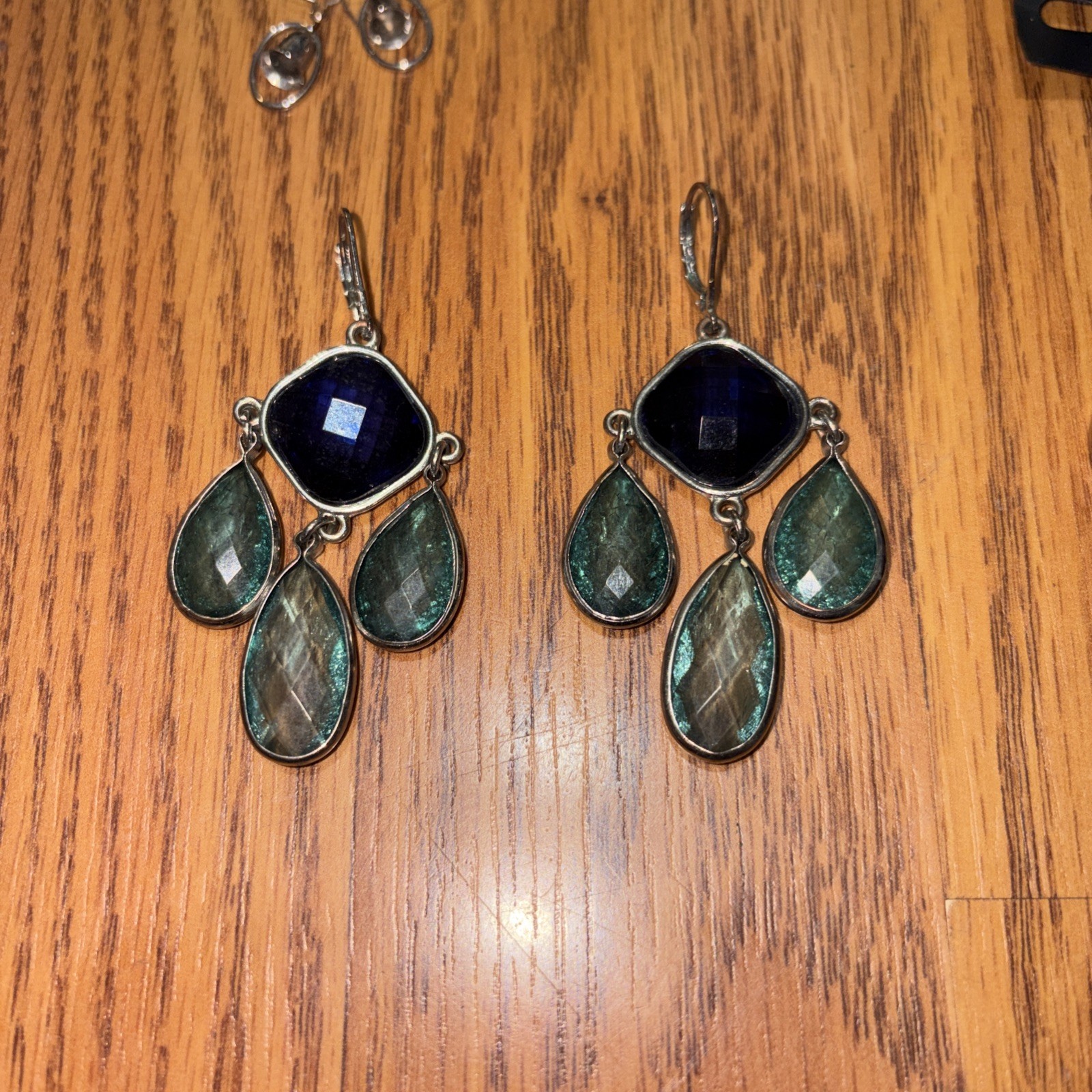 mixed lot pierced and clip on earrings