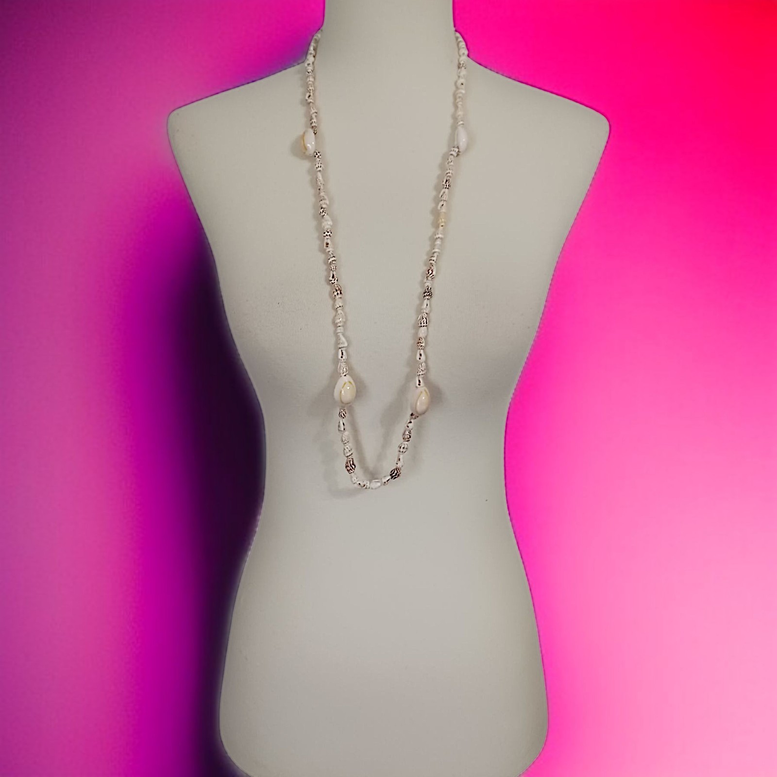 Vintage Cowrie Momi Shell Necklace Strand Hawaiian Lei Beachy Coastal Tropical