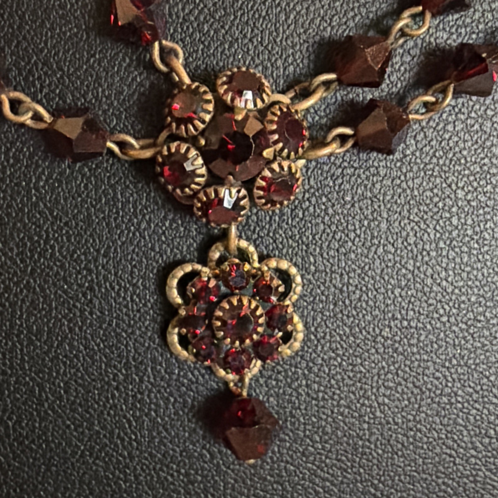 VINTAGE BOHEMIAN GARNET NECKLACE 15.5” Signed