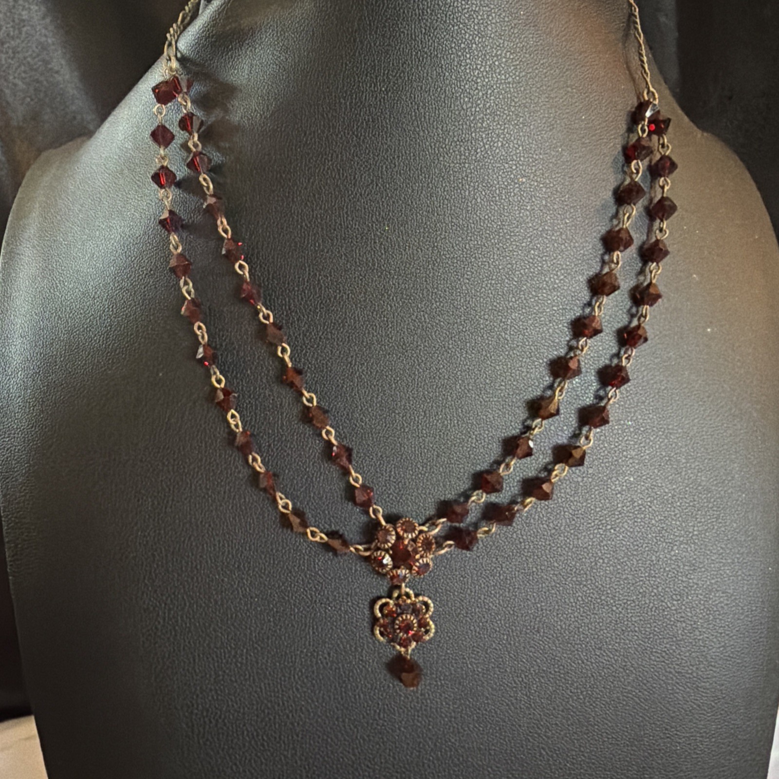 VINTAGE BOHEMIAN GARNET NECKLACE 15.5” Signed