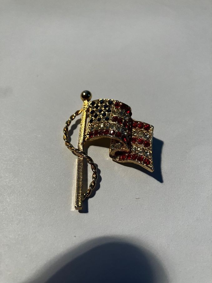 Vintage Costume Jewelry Lot – Chains Cufflinks Pins Tie Clips Unbranded