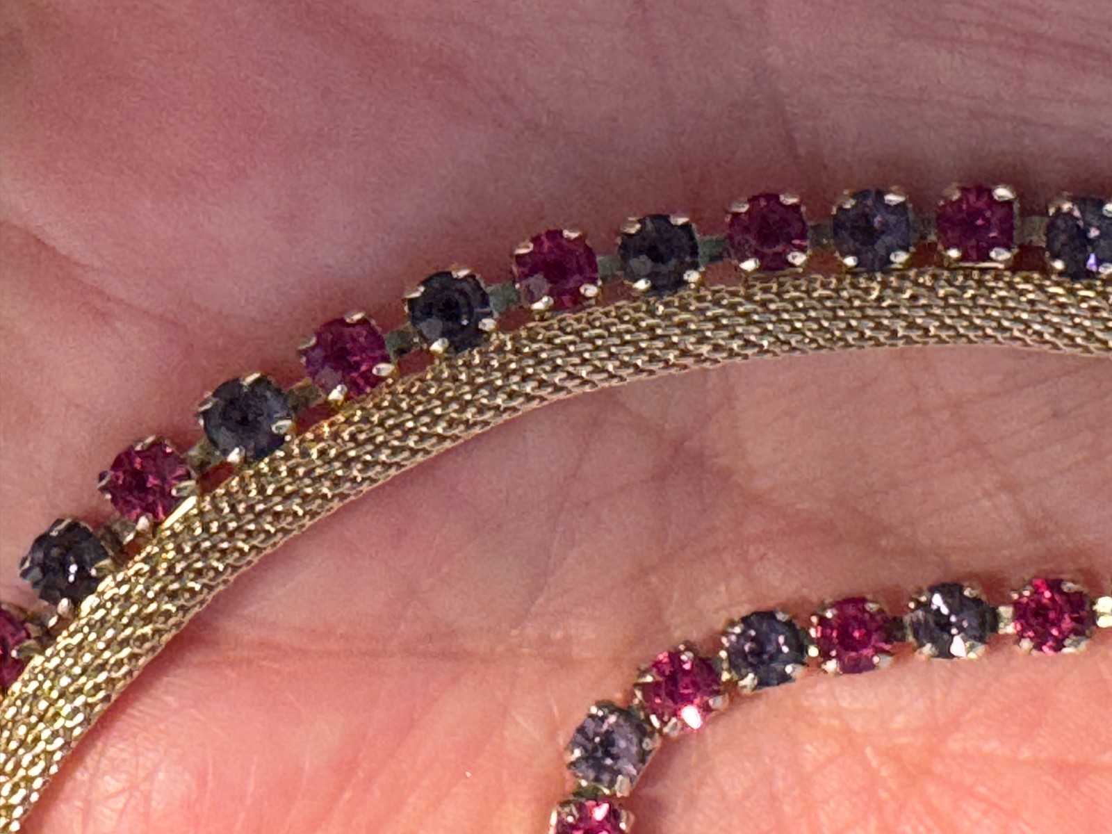 Vintage Weiss Gold Mesh Prong Set Pink Purple Rhinestone Choker Stunning