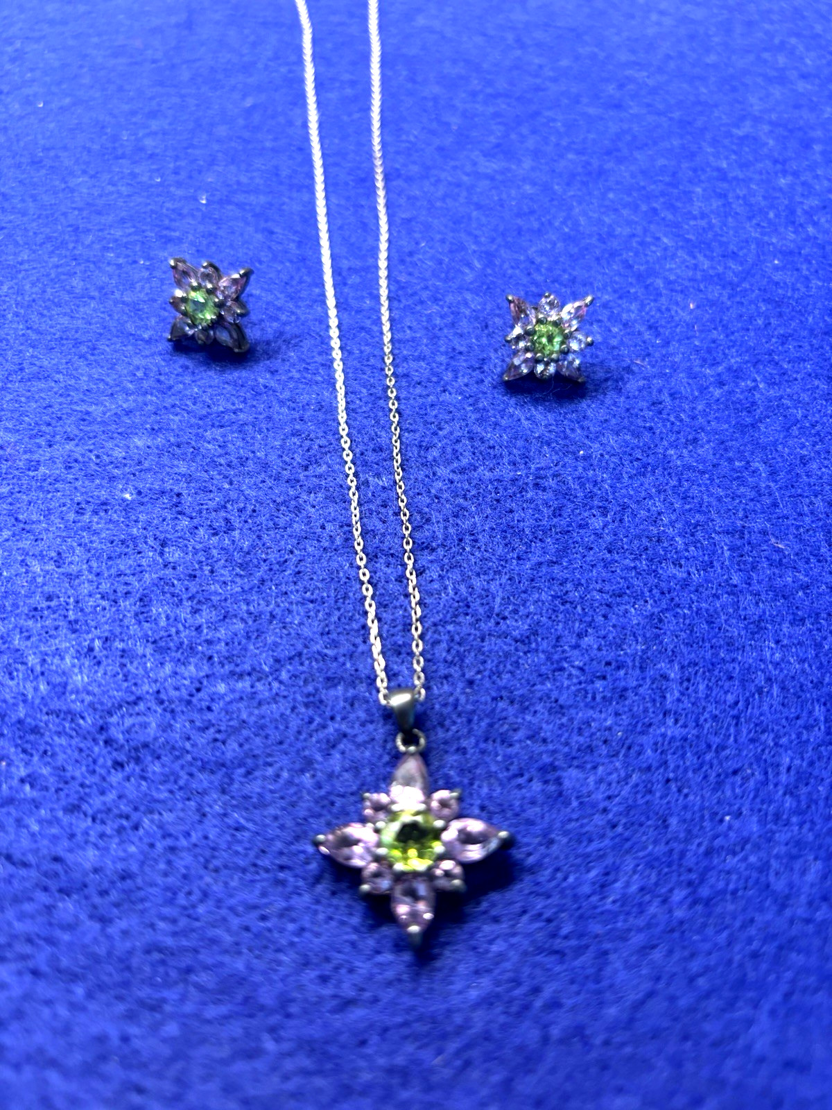 Vintage Sterling Amethyest & Peridot Flower Shape Neck;ace & Pierced Earrings