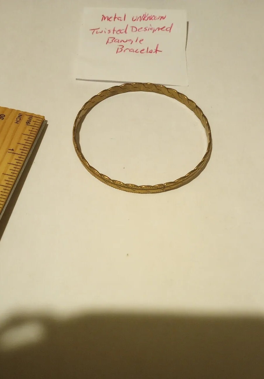 Unknown metal untested unique designed bangle bracelet