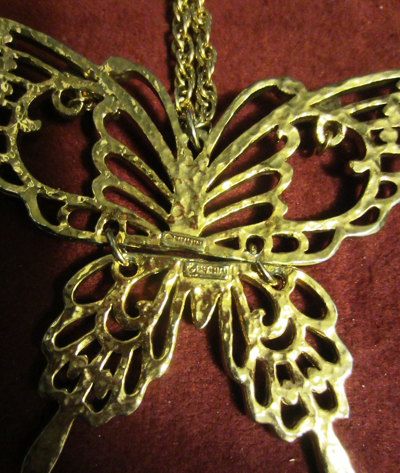 VINTAGE BUTTERFLY NECKLACE WITH RHINESTONES – SIGNED