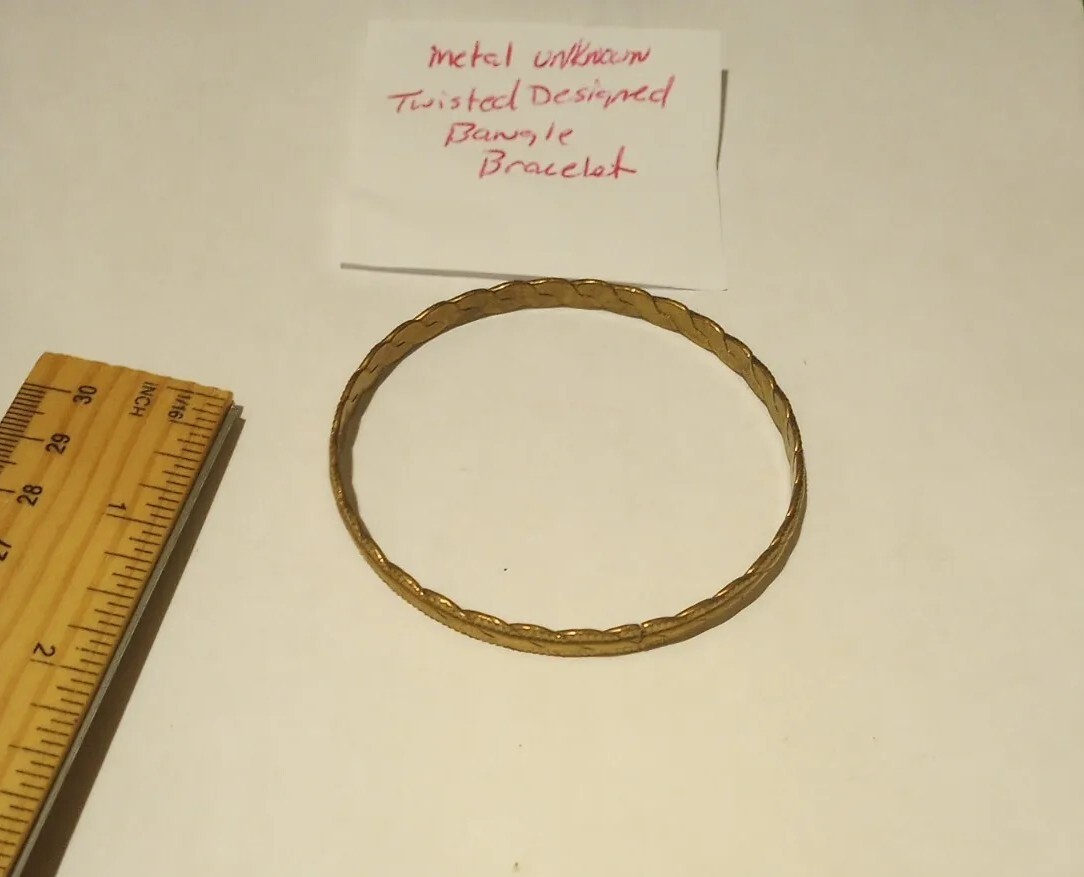 Unknown metal untested unique designed bangle bracelet