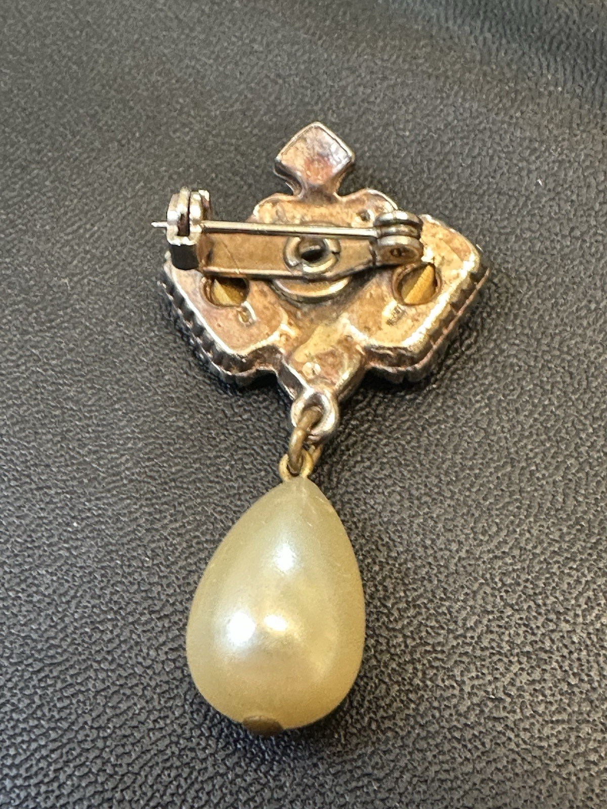 Retro Art Deco Inspired Brooch With Faux Pearls & Blue Zircon Baguette Crystals