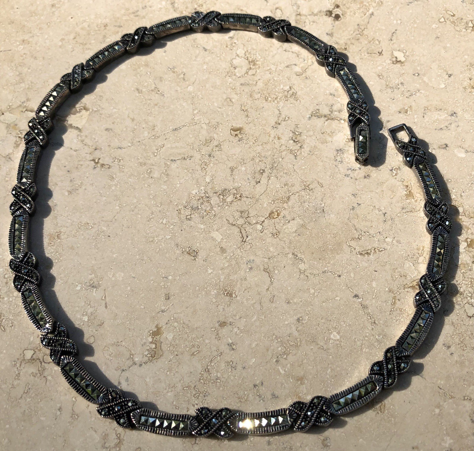 💥🥰❤️‍🔥Authentic VINTAGE STERLING SILVER 925 MARCASITE KISS X Link Necklace