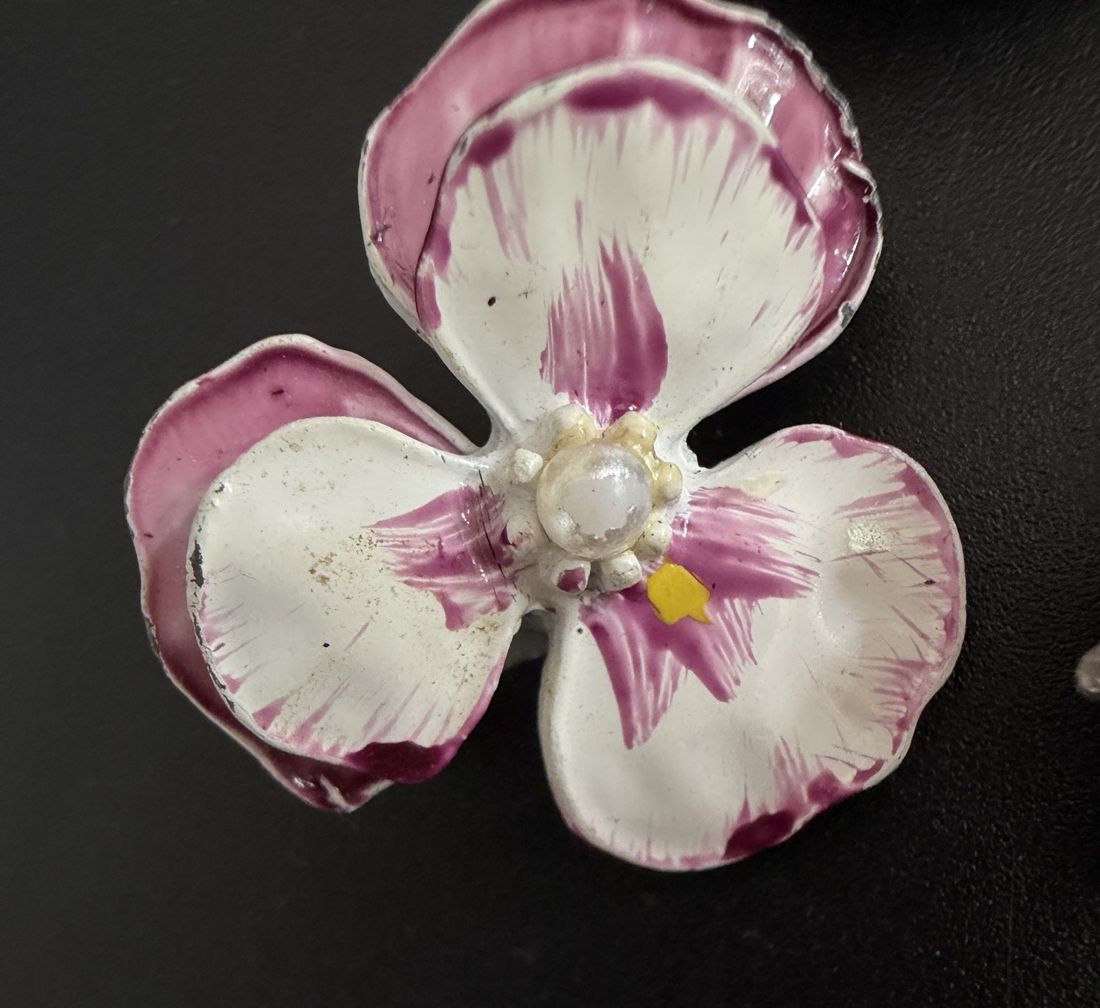 Costume Jewelry Lot 4pc Rhinestone Starburst Brooch Enamel Pansy Hong Kong VTG