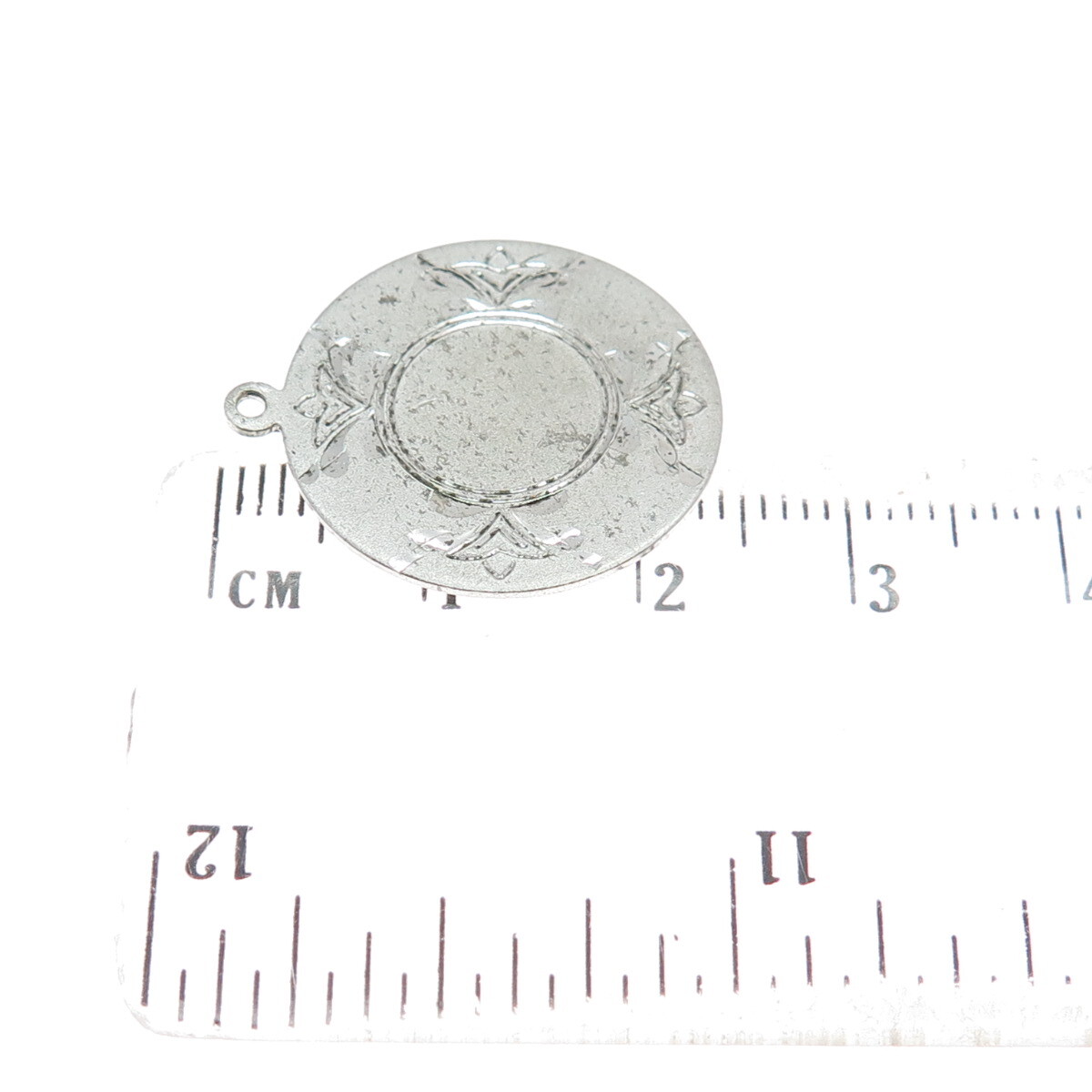 925 Sterling Silver Antique Art Deco Engraved Floral Round Pendant