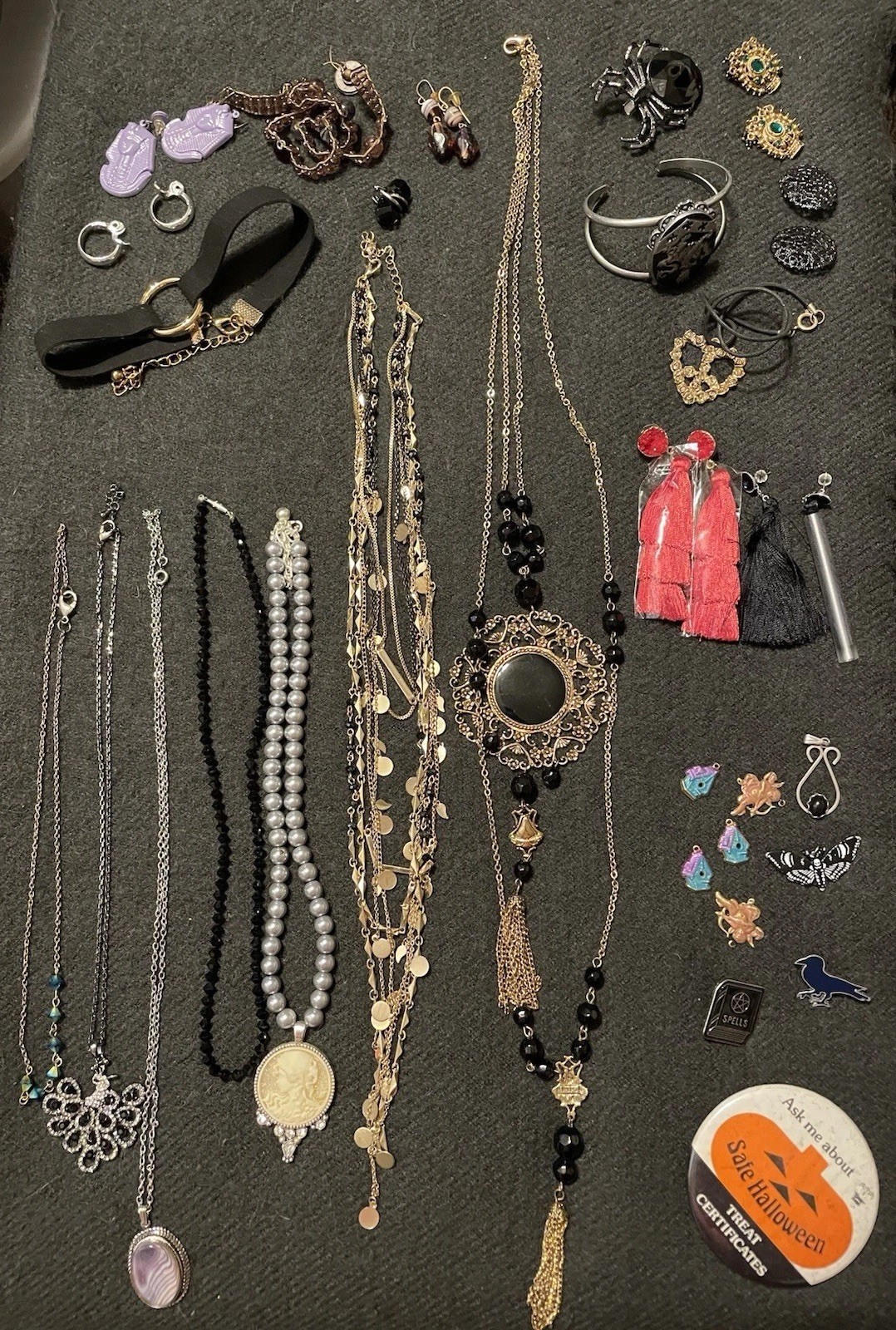 35+ Vintage-Now Costume Jewelry Pieces Gothic Victorian Romantic Styles Wearable