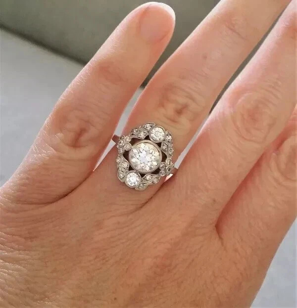 Art Deco Style 2.5Ct Round Cut Lab Created Diamond 925 Silver Engagement Ring