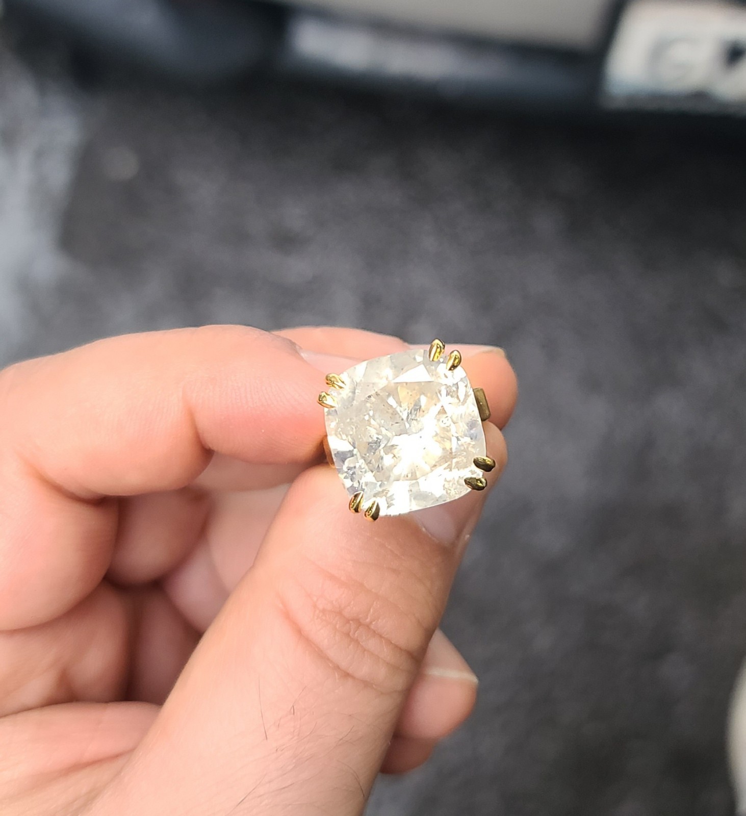 14k Yellow Gold Engagement ring 21.18ct. Natural Cushion Light Yellow Diamond