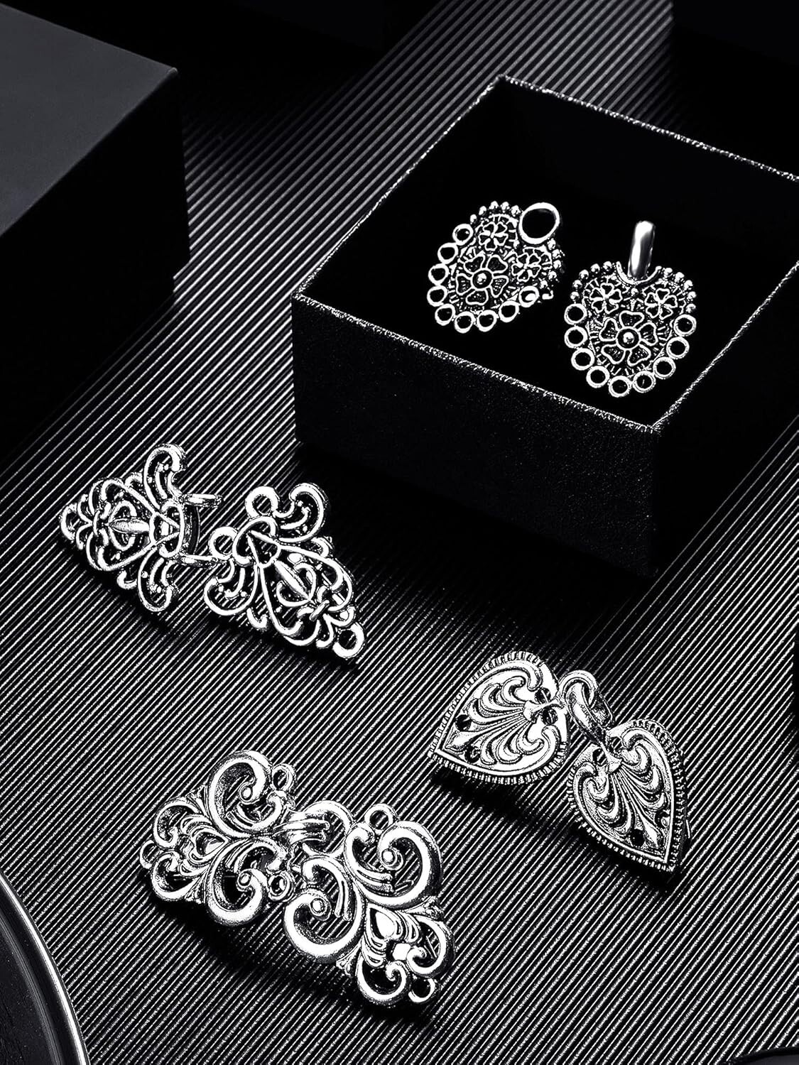 Elegant Vintage Sweater Clip Set – 4 Retro Shawl Collar Fasteners in Zinc Alloy