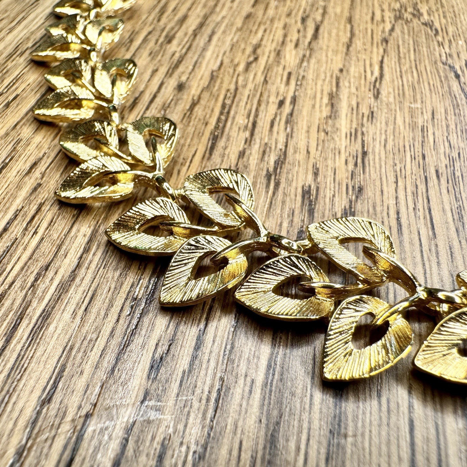Vintage Napier Chunky Gold Tone Leaf Panel Link Necklace Signed Choker Collar