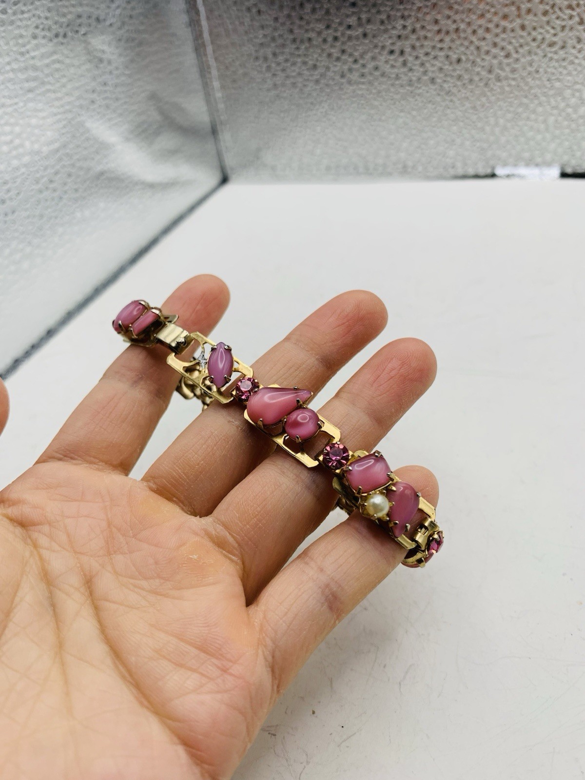 Vintage Pink Feminine Rhinestone Crystal Fancy Faux Pearl Gold Tone 7” Bracelet