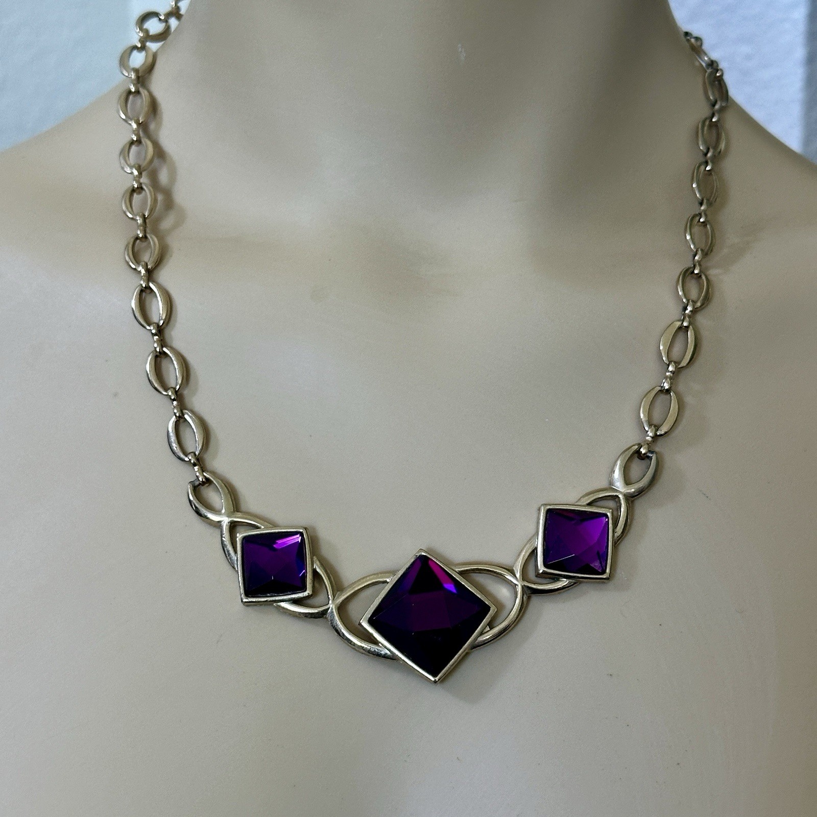 VTG Park Lane Accent Necklace 18 Inch Purple Square Facet Glass Bib Gold Signed