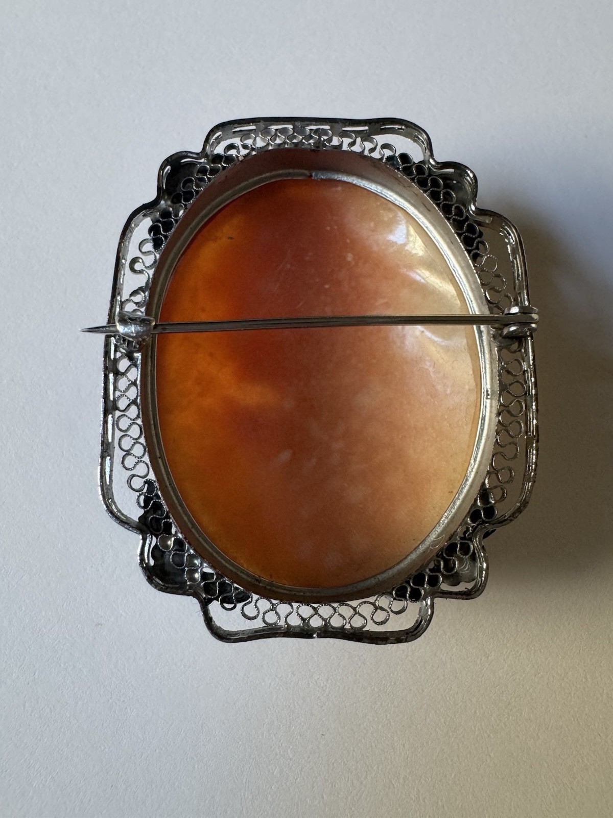 Vintage Genuine carved shell cameo brooch With filigree border *READ*