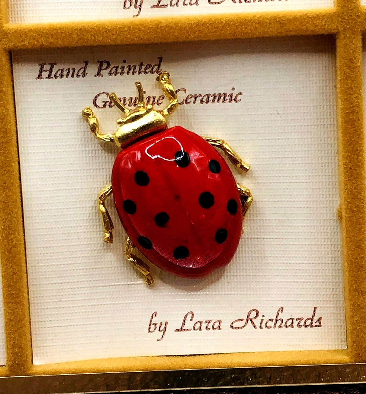 48 LARA RICHARDS Hand Painted Ceramic Creature Pins NEW OLD STOCK Original Pkg