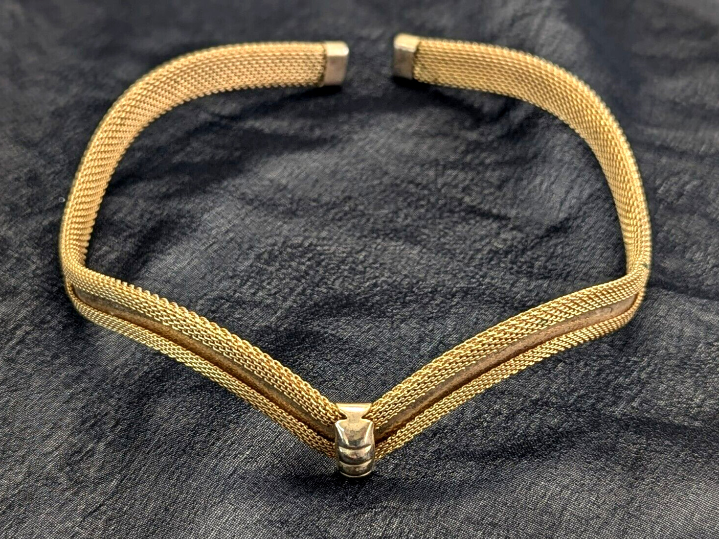 VTG V Shaped Wire Choker Collar Gold Tone Mesh Necklace Rigid Form Choker
