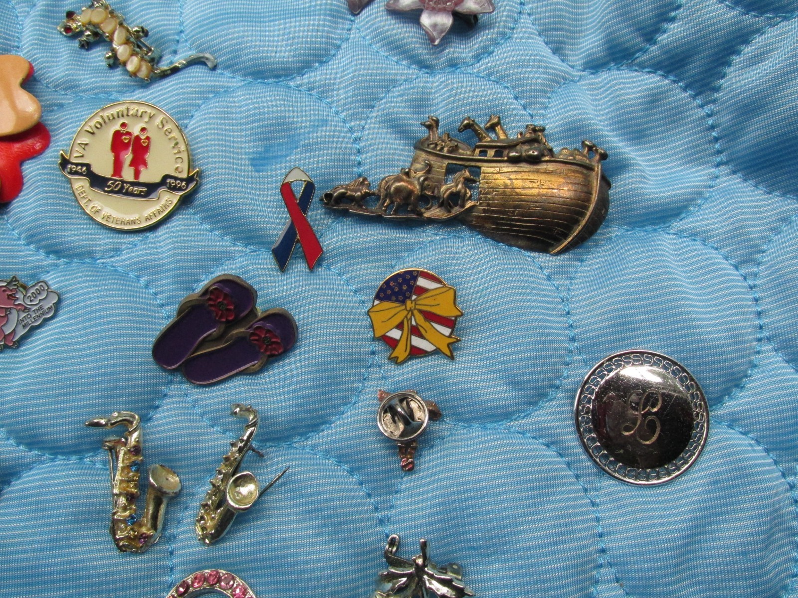 Lot of 35 Mixed Lot Brooches/Pins – some Scratched/Damaged/missing Stones As Is