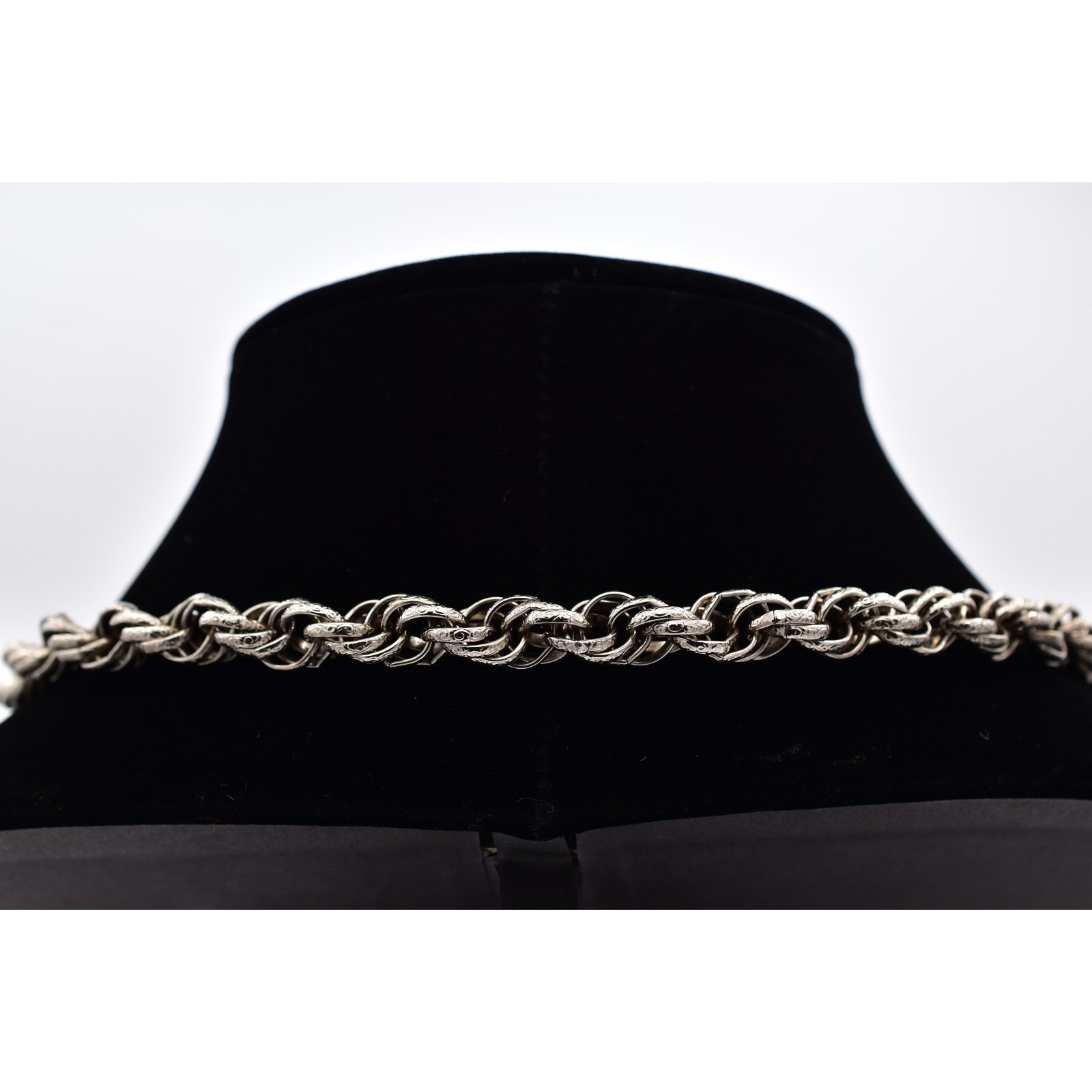 Edlee Vintage Chain Lion Door Knocker Necklace Heavy Chain Silver Signed BinBL