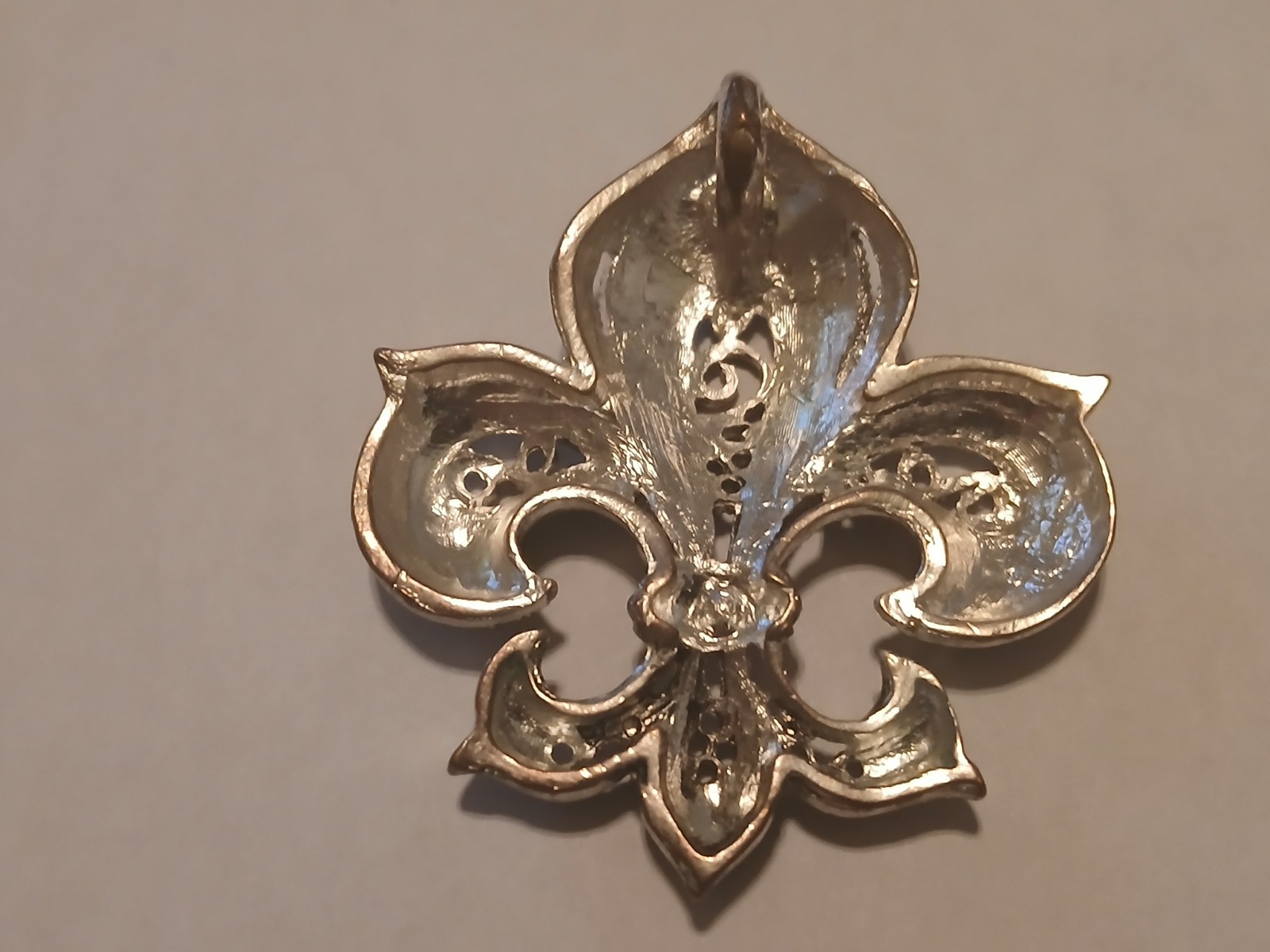 Vintage Pendant Unsigned Silvertone Rhinestones 1980-1990 Good